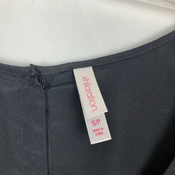 Xhilaration Bubble Sleeve Eyelet Scoop Neck Top Size S - Picture 2 of 11